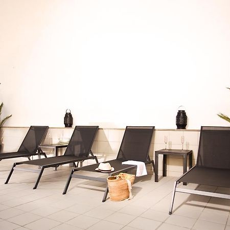 Urbanliving Fajardo Apartment Malaga Luaran gambar