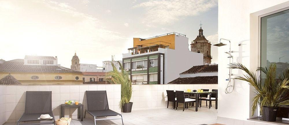 Urbanliving Fajardo Apartment Malaga Luaran gambar