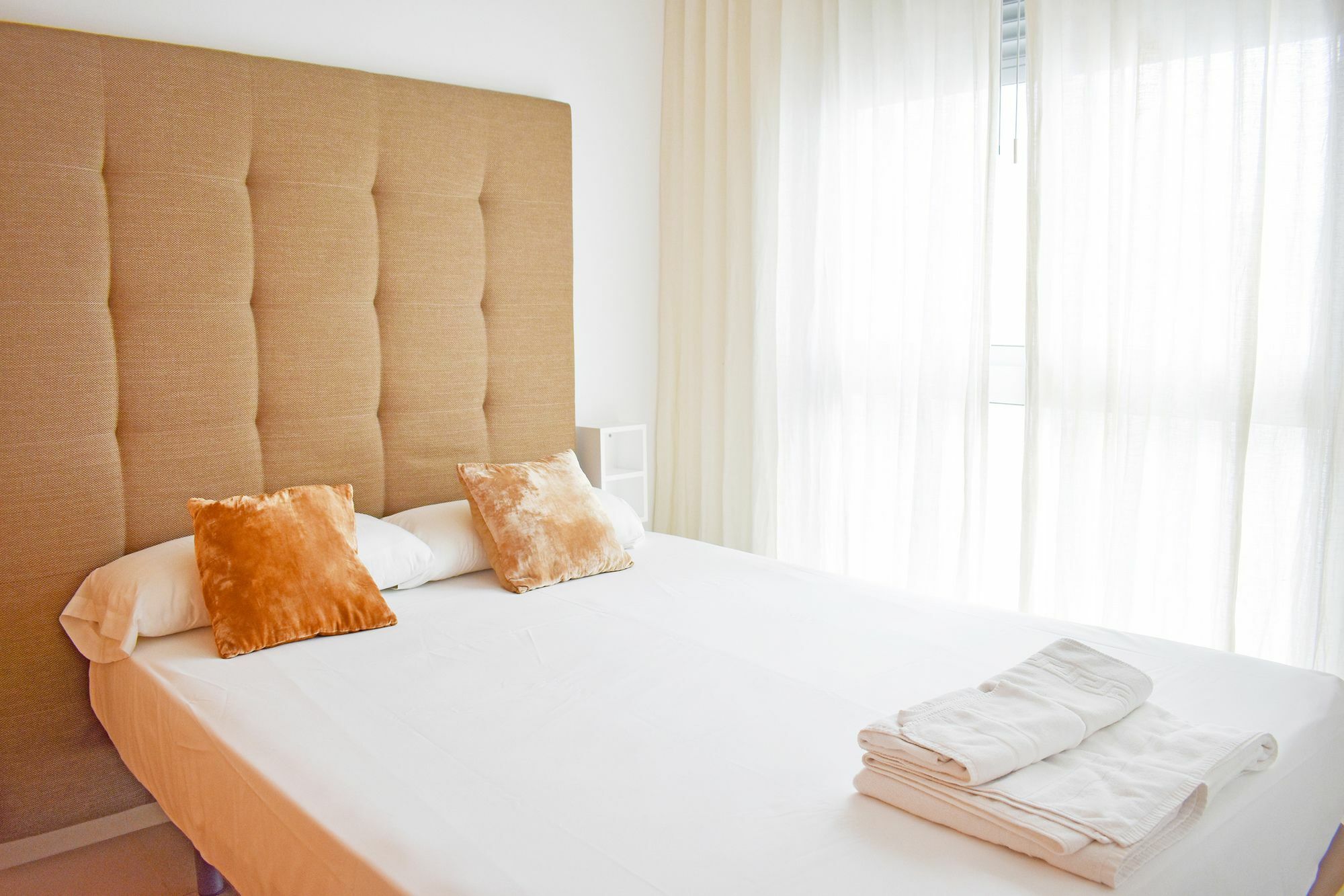 Urbanliving Fajardo Apartment Malaga Luaran gambar