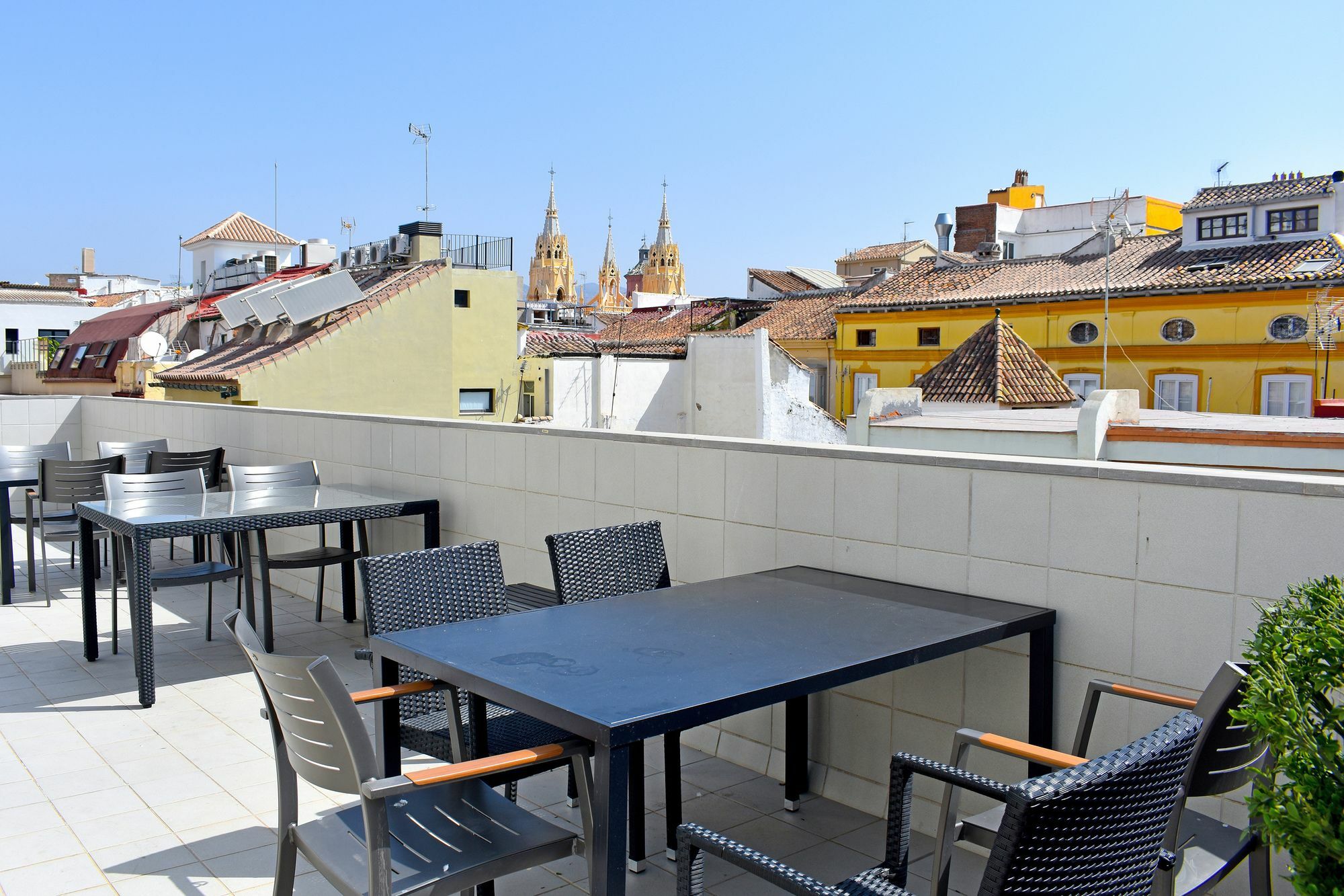 Urbanliving Fajardo Apartment Malaga Luaran gambar