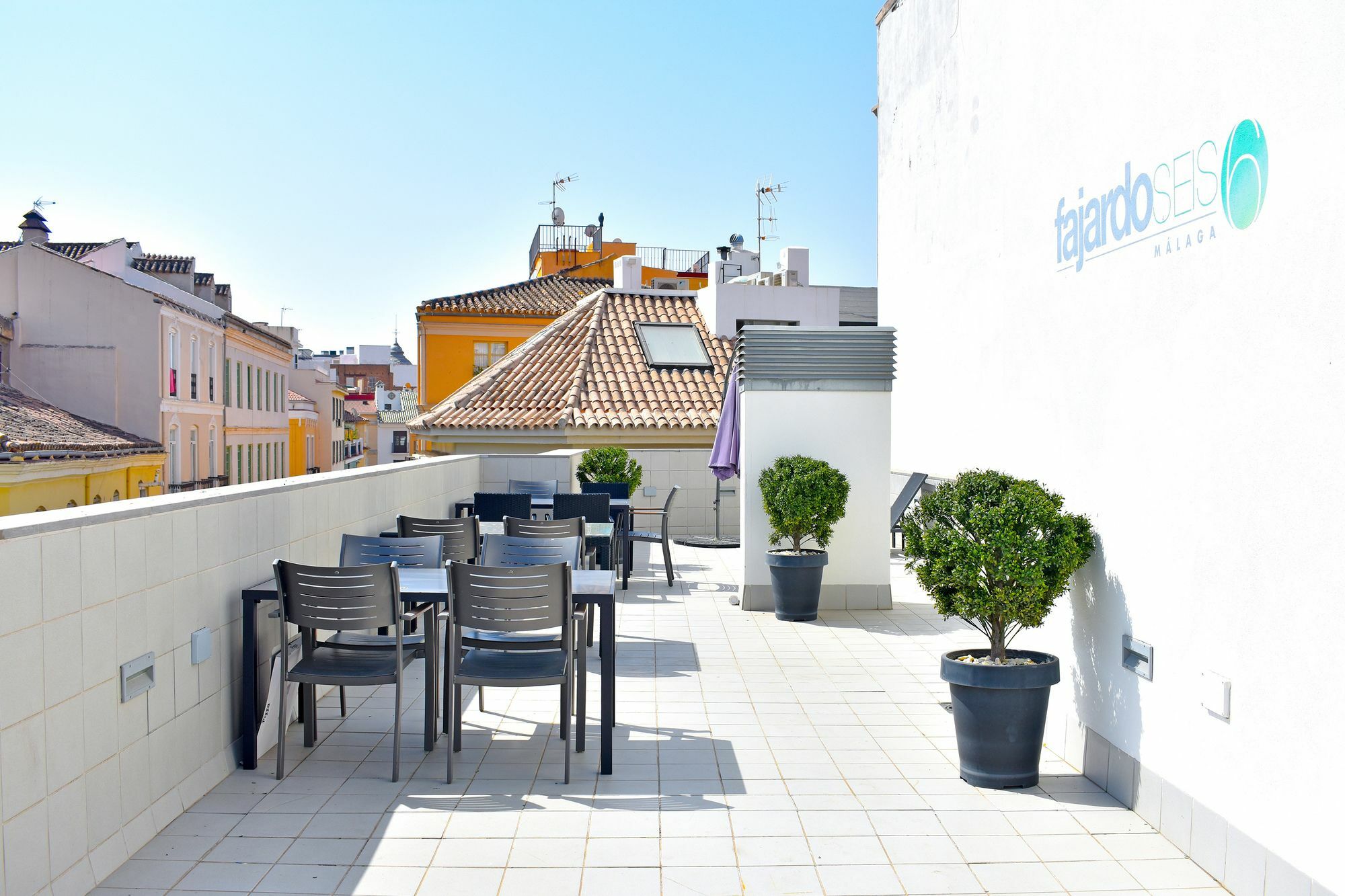Urbanliving Fajardo Apartment Malaga Luaran gambar