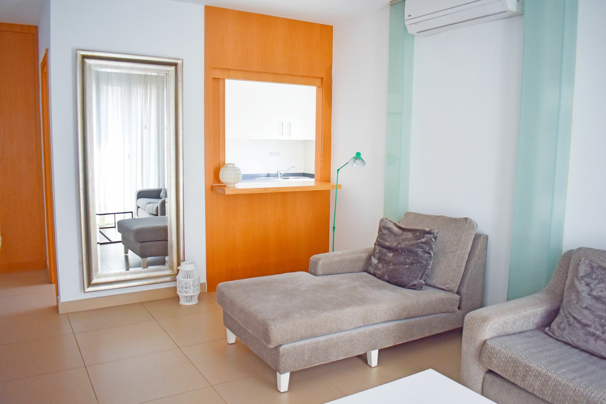 Urbanliving Fajardo Apartment Malaga Luaran gambar
